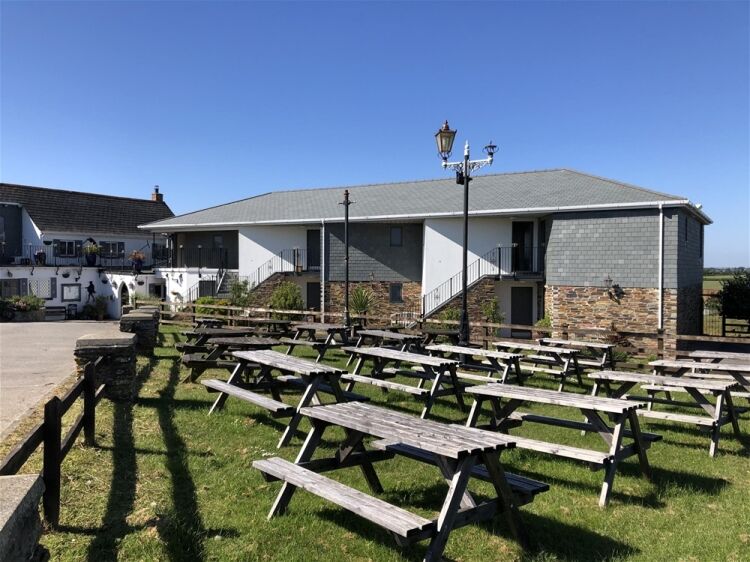 One of Cornwall’s Finest Country Inns, Restaurant & Hotel For Sale in Wadebridge