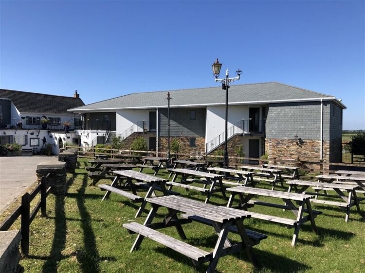 One of Cornwall’s Finest Country Inns, Restaurant & Hotel For Sale in Wadebridge Photo 13