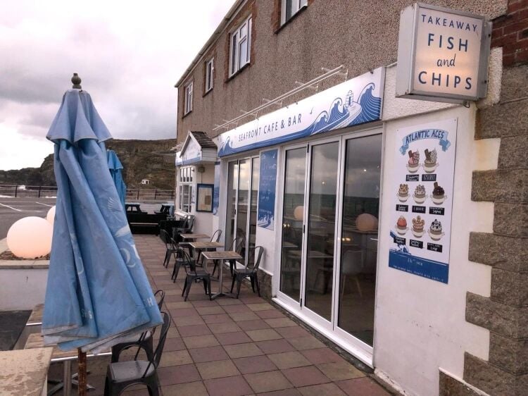 Leasehold Sea Front Café Bar & Takeaway Located In Portreath Photo 13