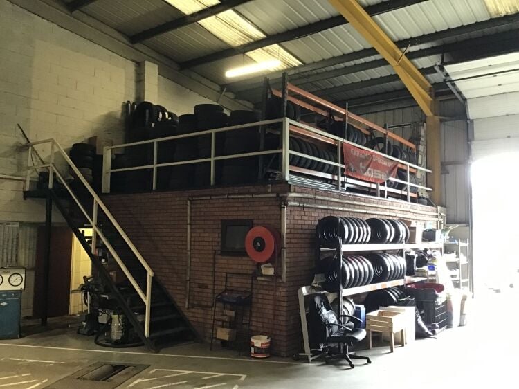 SPACIOUS GARAGE/MOT CENTRE OPPORTUNITY, CARDIFF NORTH