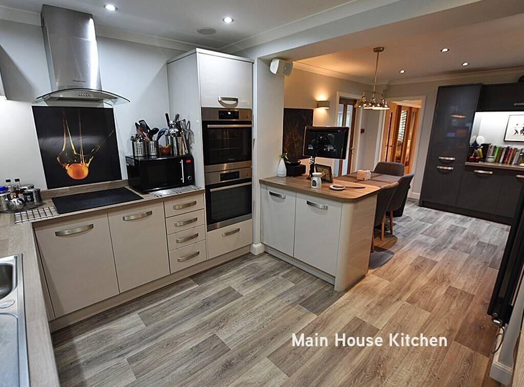 Fantastic Lifestyle Business Large Highland Villa with 2 Lodges overlooking the Nevis Mountain Range