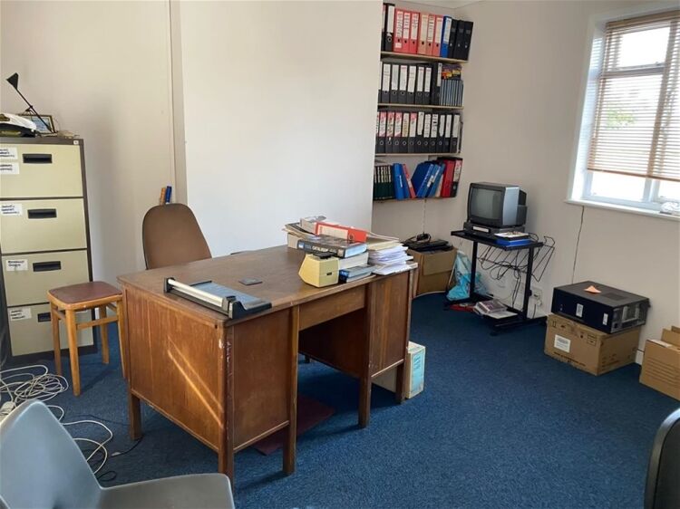 FREEHOLD  VEHICLE BREAKDOWN RECOVERY & MOT CENTRE IN EAST ANGLIA