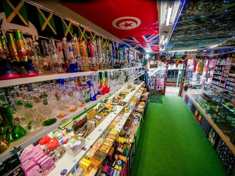 Well established wholesalers of smoking accessories and vapes shops for sale