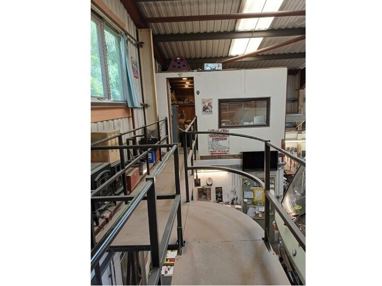 Well established repairs and restoration business for sale Photo 13