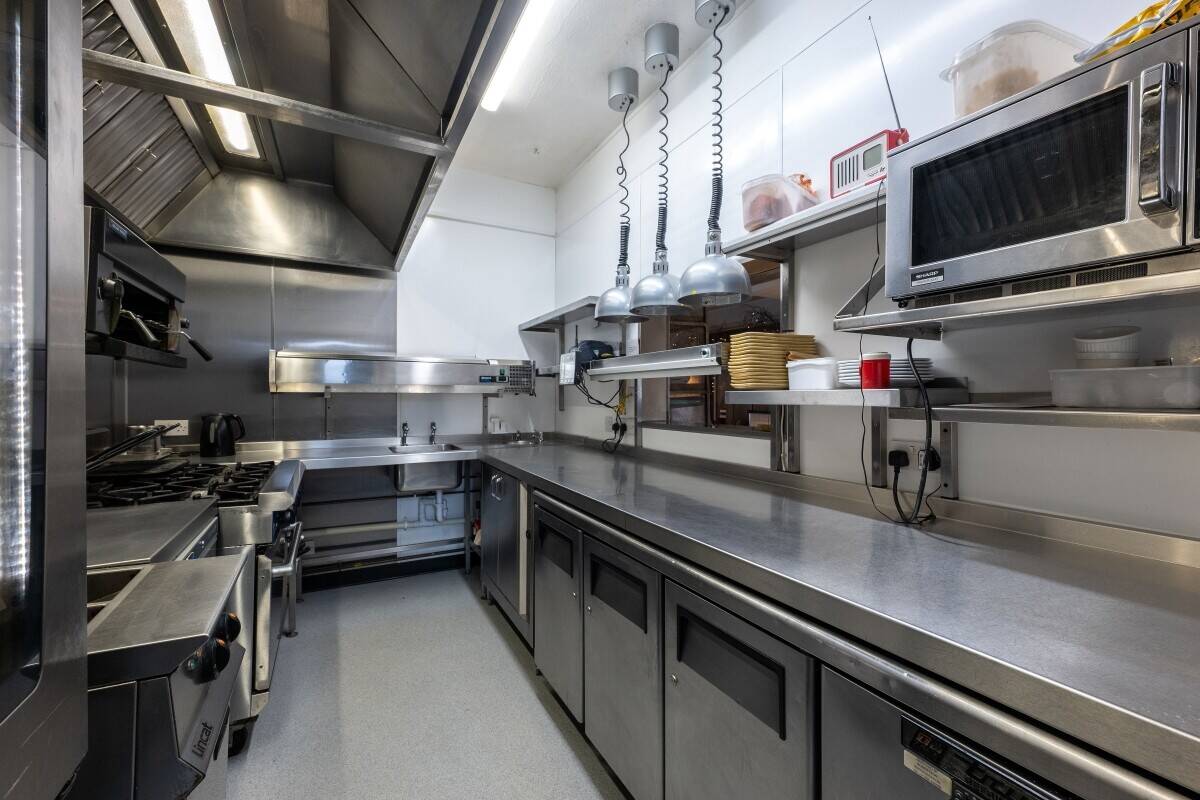 Outstanding Boutique Hotel Opportunity Photo 13