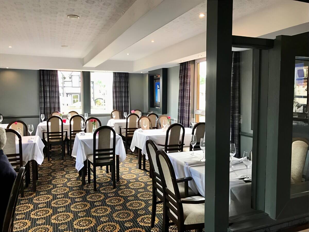 Family owned hotel in heart of Dumfries, close to all amenities including a detached 4 bed bungalow Photo 13