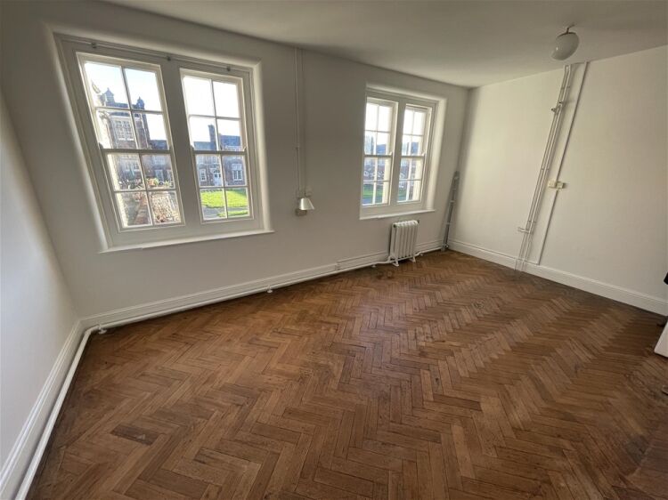Offices and Business Units To Let For Sale in Newton Abbot Photo 13