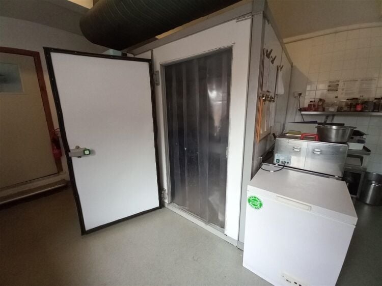 Licenced Trade, Pubs & Clubs For Sale in Derby Photo 13