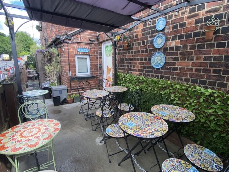 Cafe & Sandwich Bars For Sale in Leeds