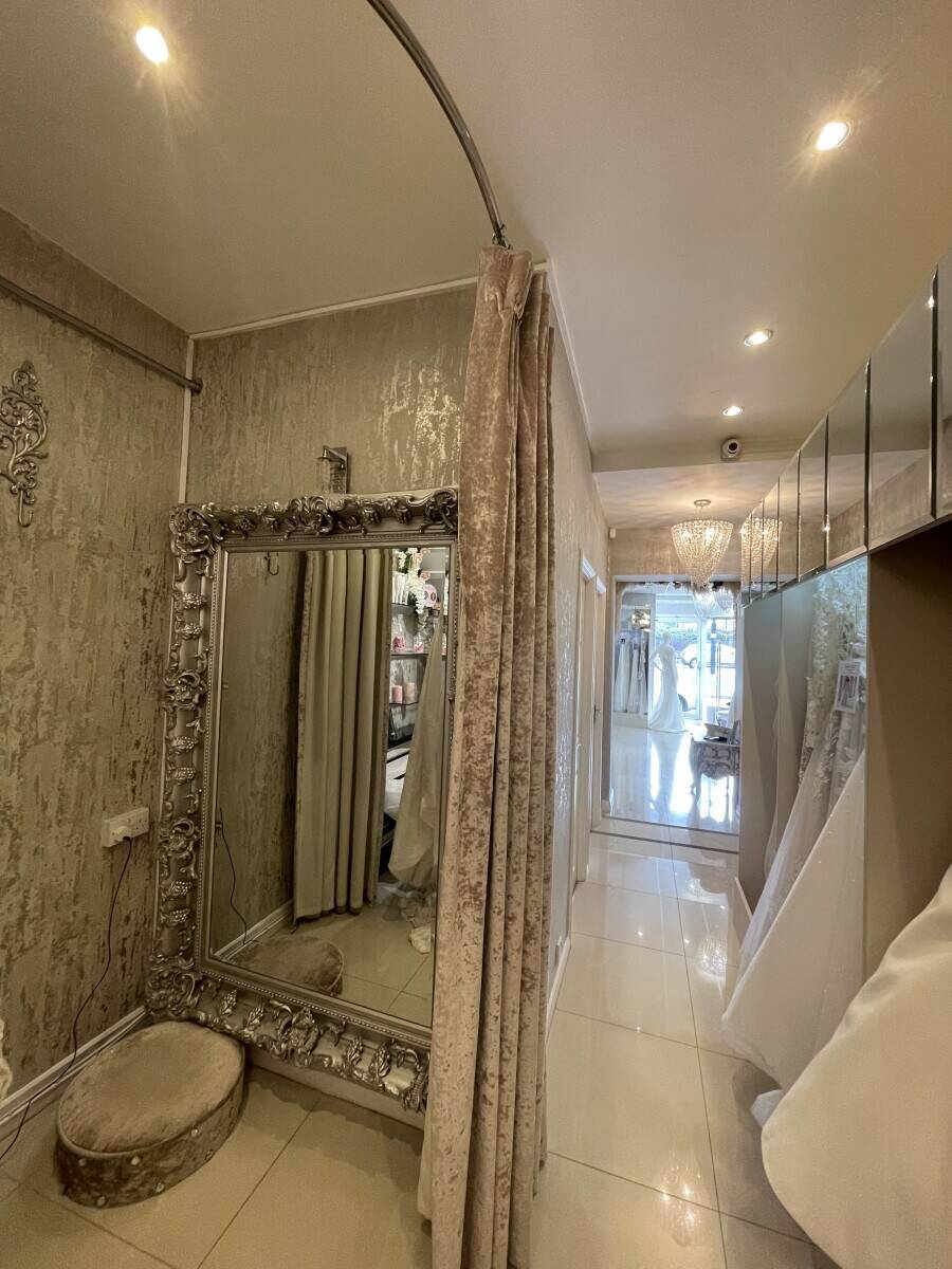 Luxurious bridal & evening wear shop for sale in Sutton coldfield Photo 13