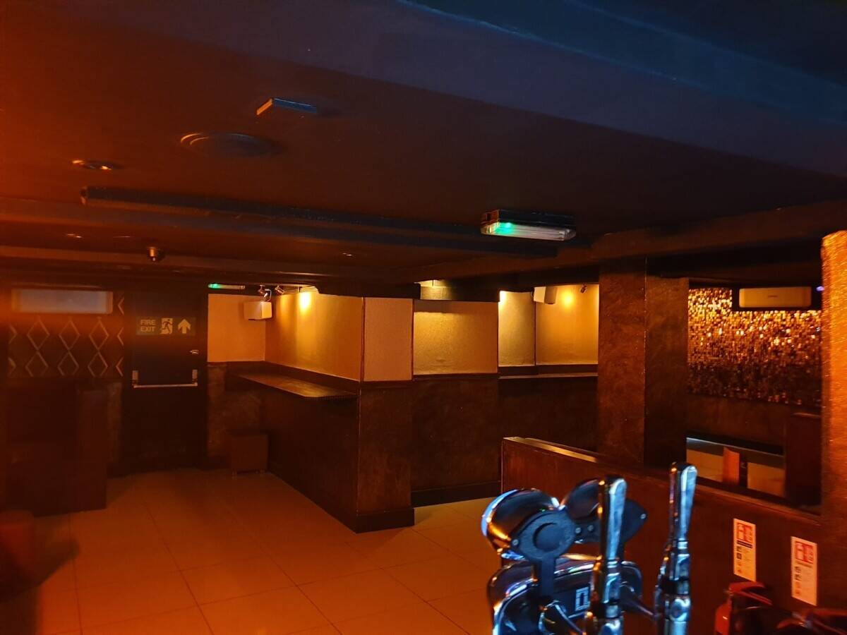Highly rated restaurant in Surrey and shisha bar