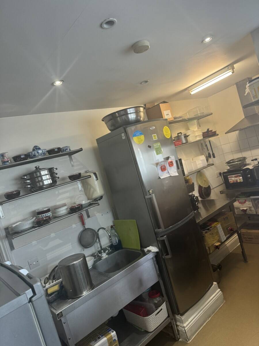 Japanese restaurant take away in Walton on Thames Photo 14
