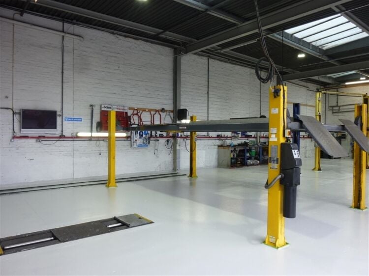AUTOMOTIVE MOT, SERVICE, AND MAINTENANCE CENTRE