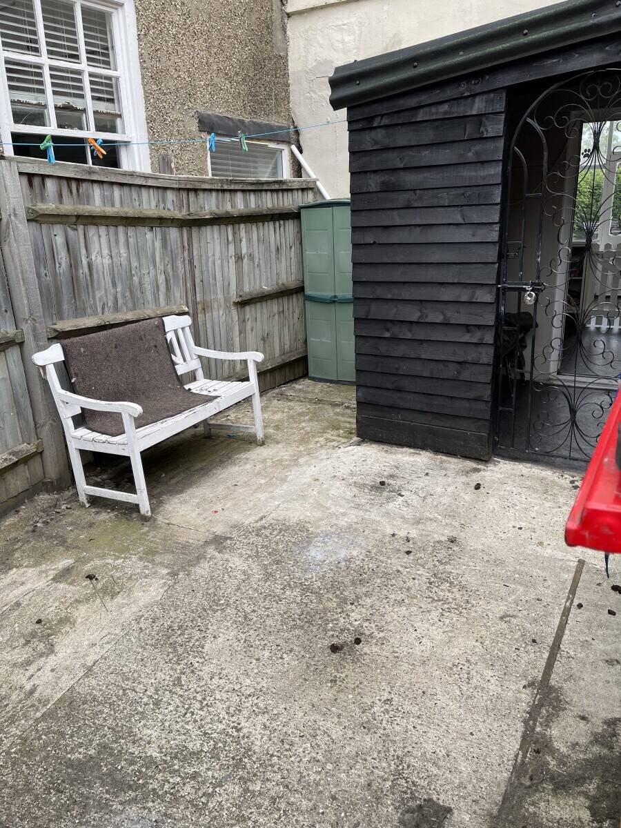 High street sale in Thatcham Photo 12