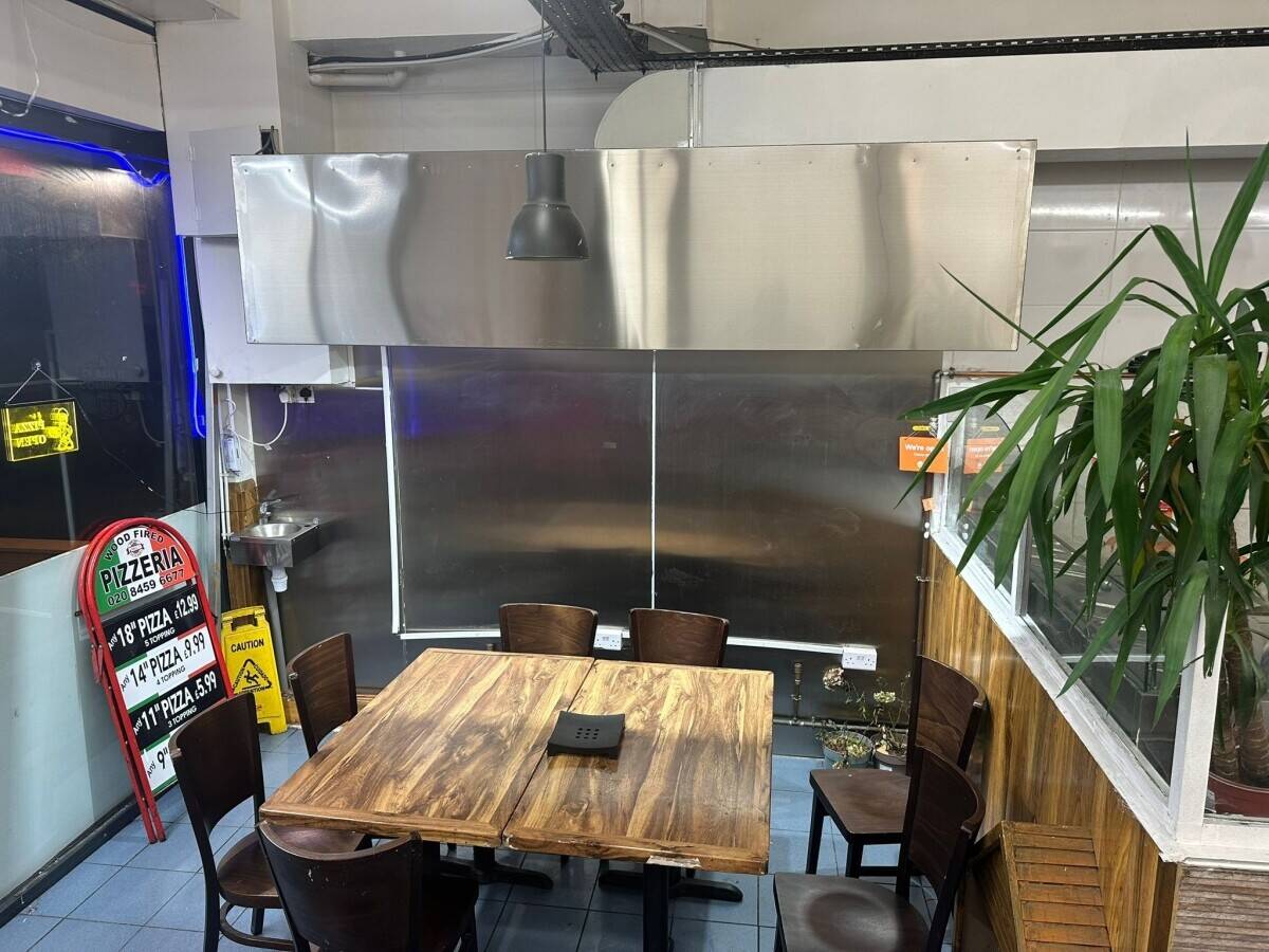 Thriving Restaurant for Sale on Kilburn High Road &ndash; Prime Location, Endless Potential! Photo 12