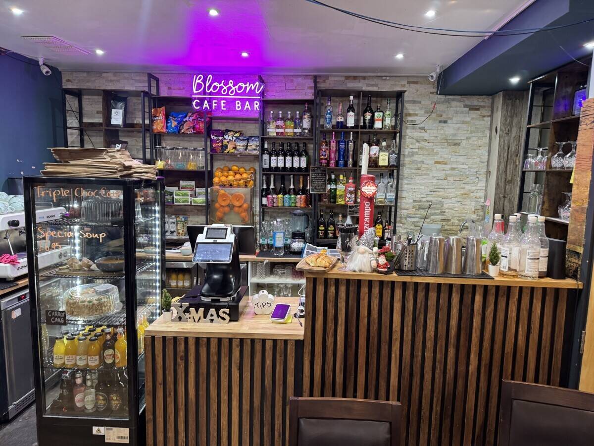 Cafe and Bar in Brighton Photo 13