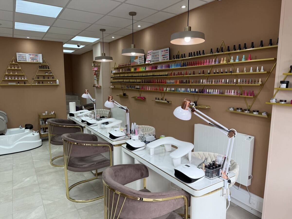 Nails &  Beauty for sale In Liverpool Photo 13