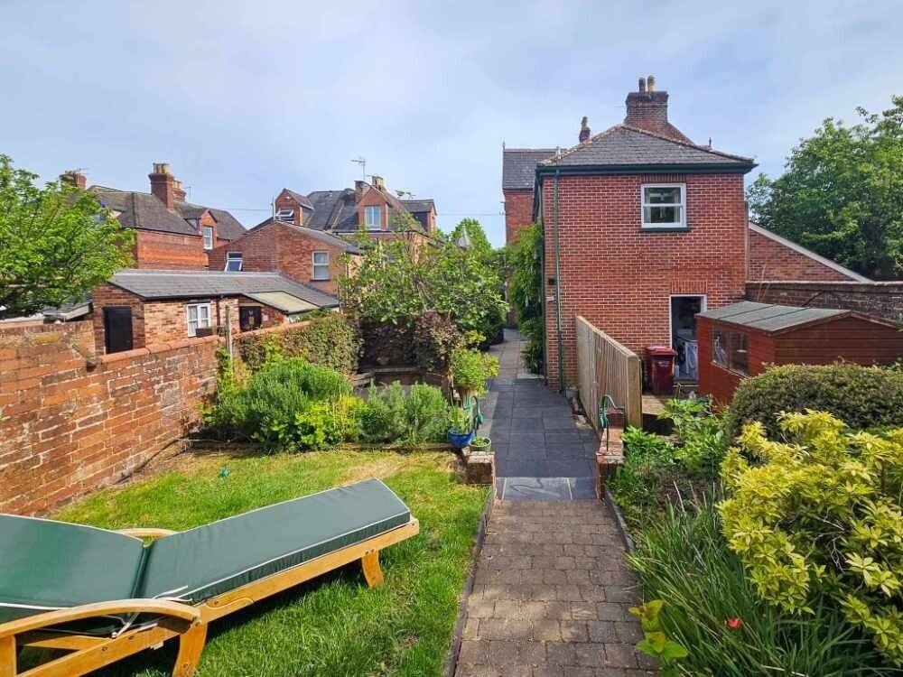An attractive, former 8 Letting Room Guesthouse