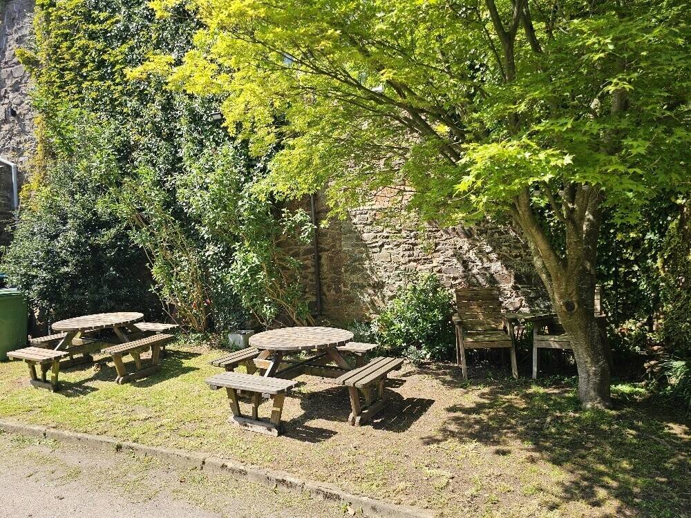 Devon Village Inn With 5 Letting Rooms, a Letting Apartment and 3 Bedroom Owners Accommodation Photo 13