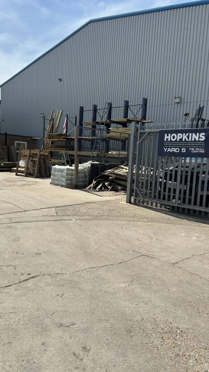 Profitable and well-established fencing business for sale in Hampshire. Photo 13