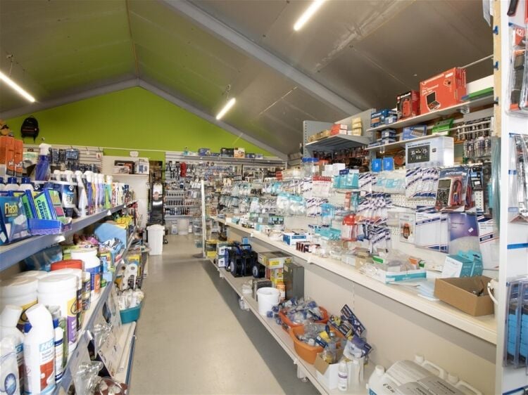 W&D Ross Hardware Store and Paint Spectrum, Thurso