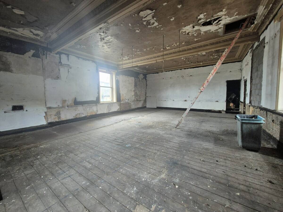 LANCASHIRE -MORECOMBE TOWN CENTRE BAR OFFERING DEVELOPMENT OPPURTUNITY
