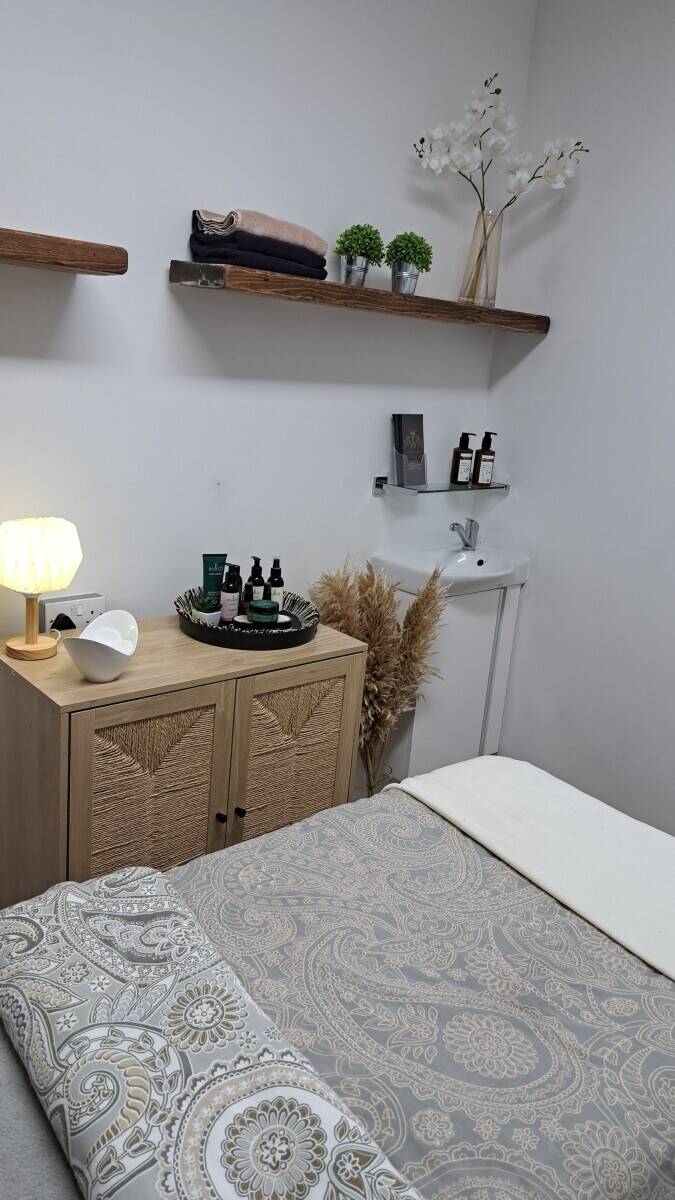 York city centre hair salon and tattoo studio Photo 13