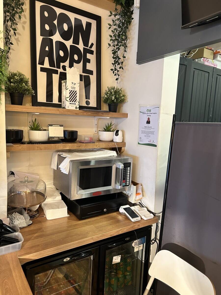 Afro-Caribbean Soulfood Takeaway Restaurant For Sale in Acton West London