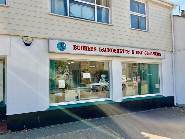 Leasehold Launderette & Dry Cleaners Located In Helston Photo 13