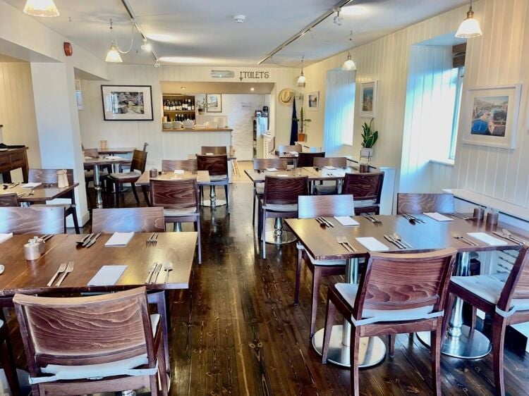 Leasehold Restaurant Located In Porthleven, Cornwall Photo 13