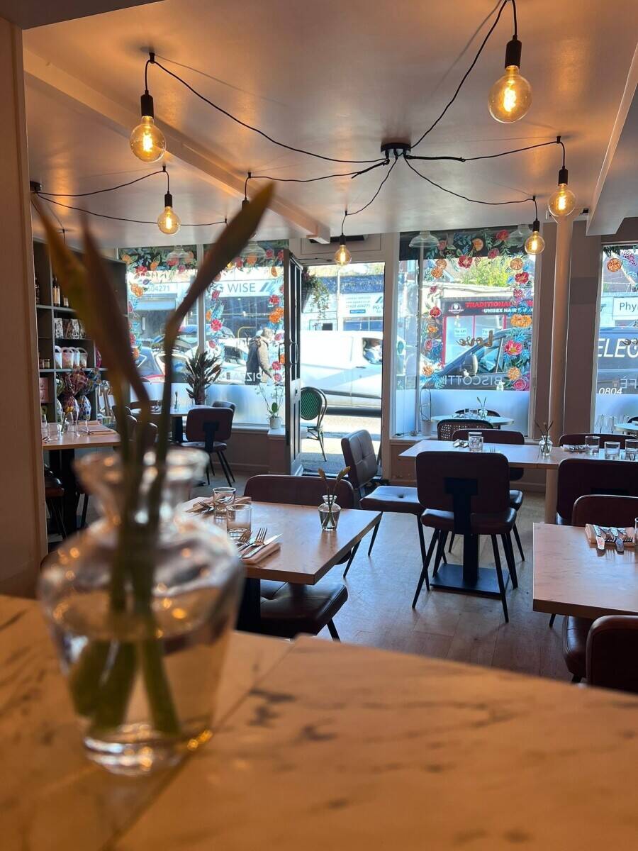 5 Star Authentic Italian Restaurant in the Surrey Hills Photo 13
