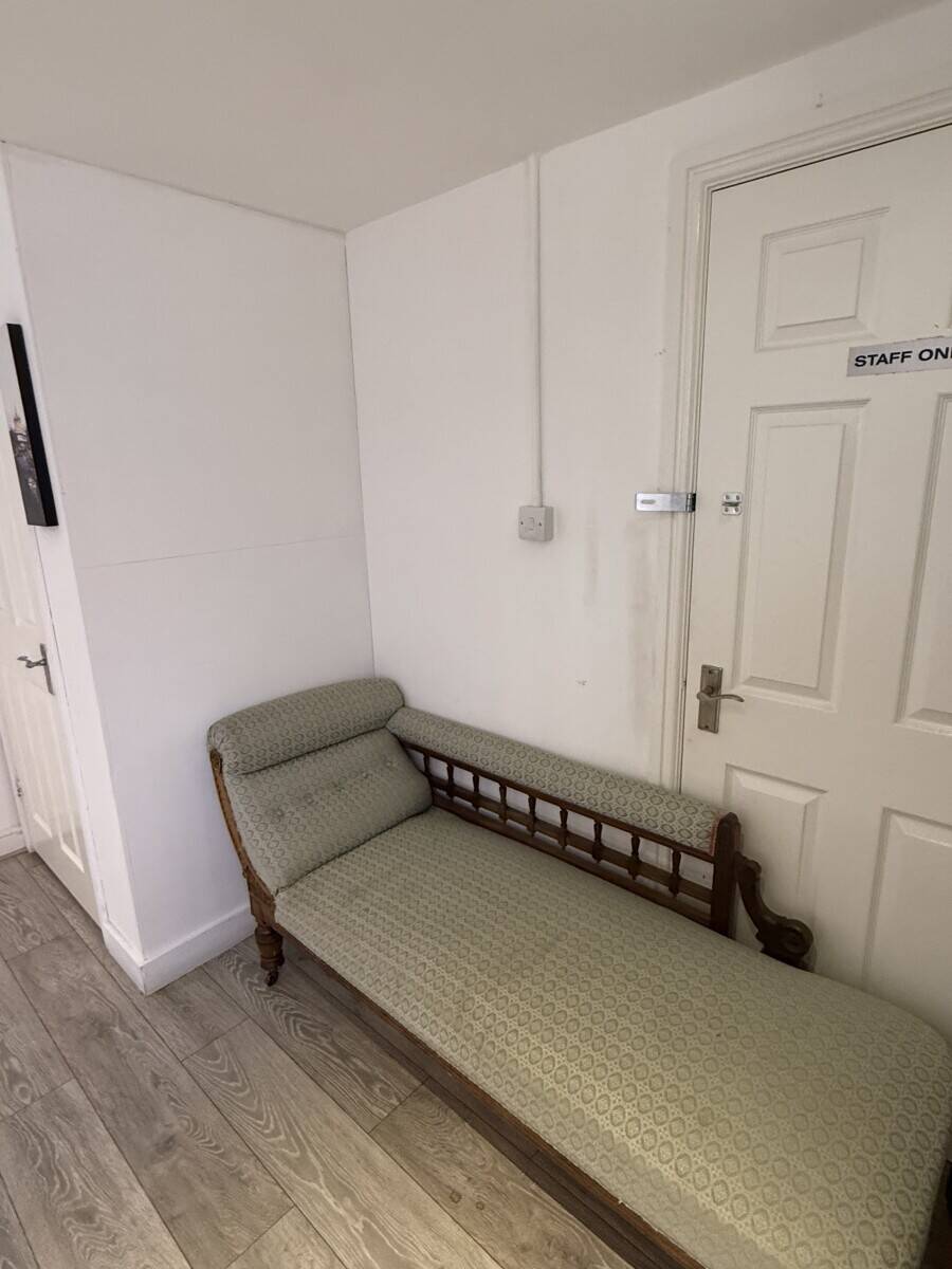 Award Winning Thai Therapy business for Sale in Newbury, Berkshire Photo 13