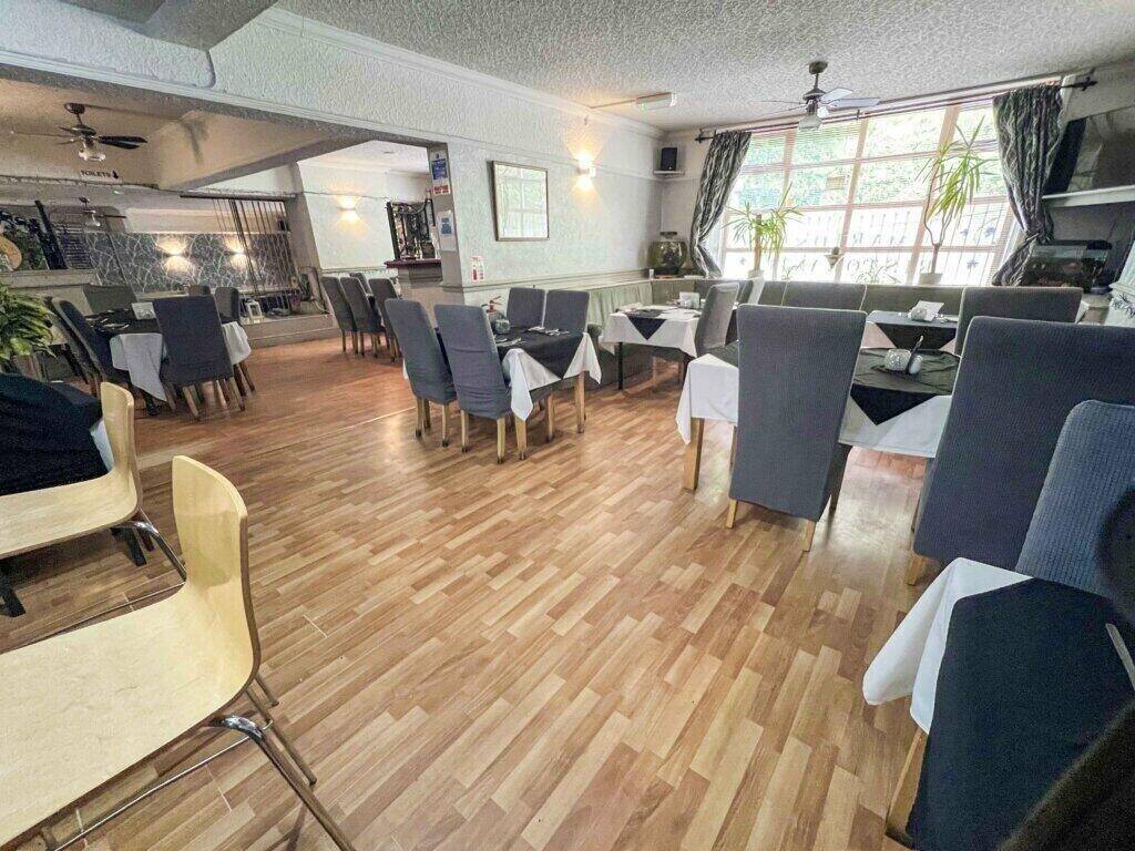 Charming Family-Run Italian Restaurant For Sale in Bacup, Rossendale Photo 13
