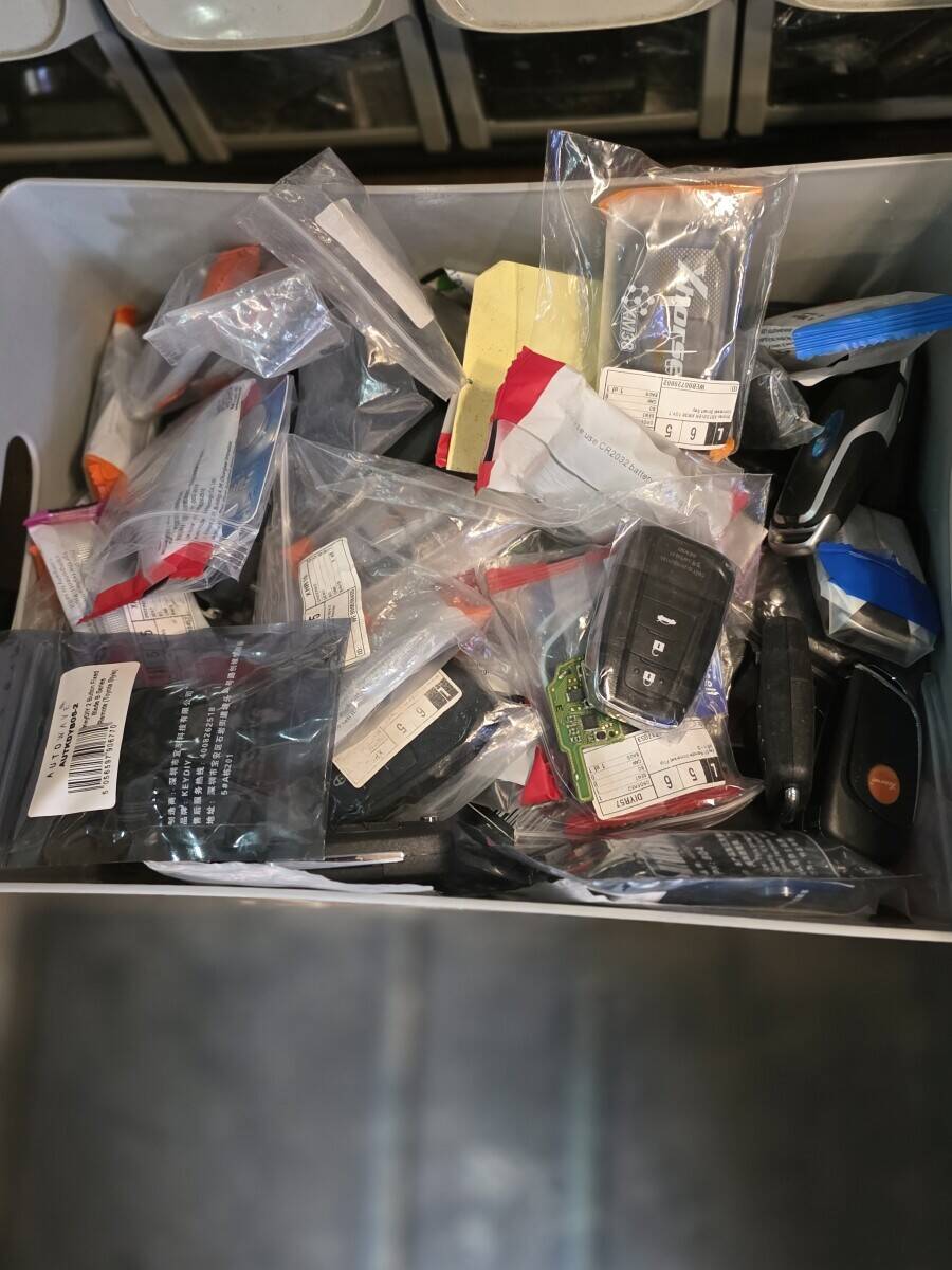 Mobile Autolocksmith Photo 12