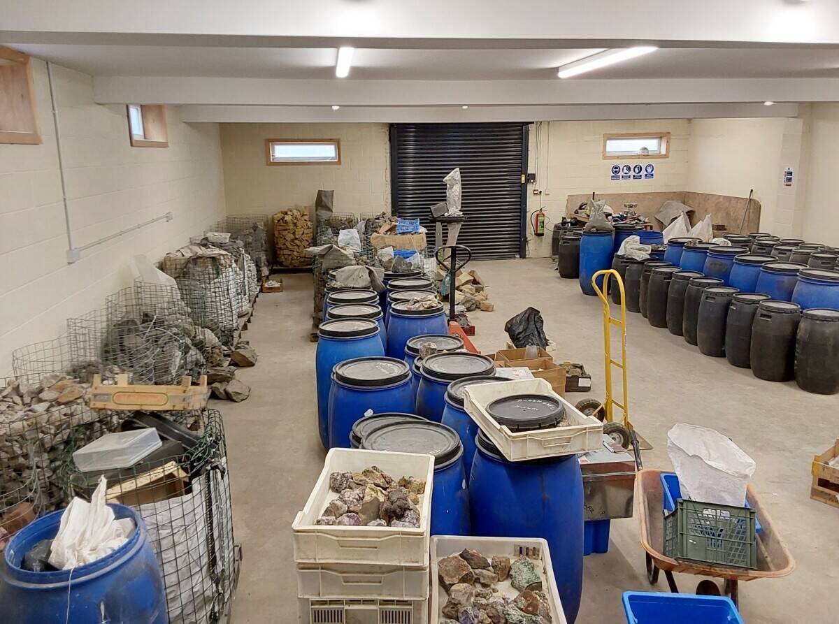 Leasehold / Freehold Suppliers of Mining Exploration Equipment Fossil Services Business Bolton Photo 13