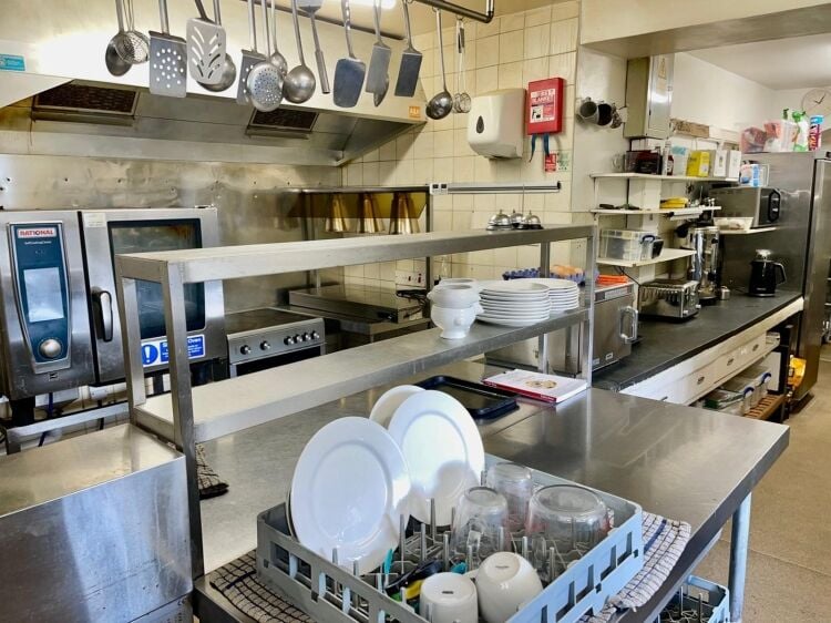 Leasehold Tea Rooms & Restaurant Located In Polperro, Cornwall Photo 13