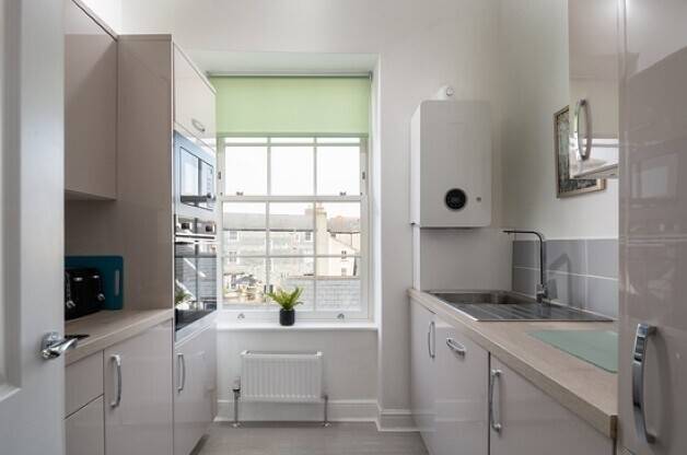 CONWY - FOUR BEAUTIFULLY APPOINTED HOLIDAY APARTMENTS ON THE EDGE OF SNOWDONIA NATIONAL PARK Photo 13