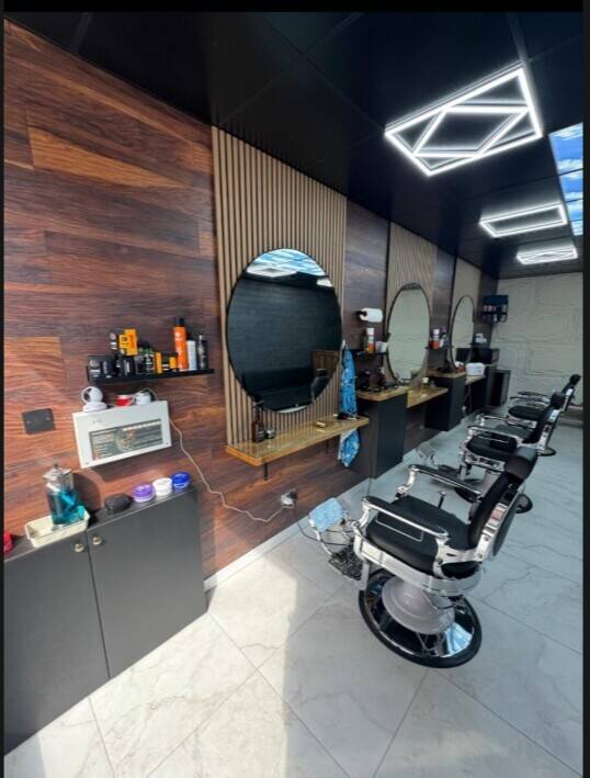 Barber and Hairdressing Shop City of Stirling Photo 13