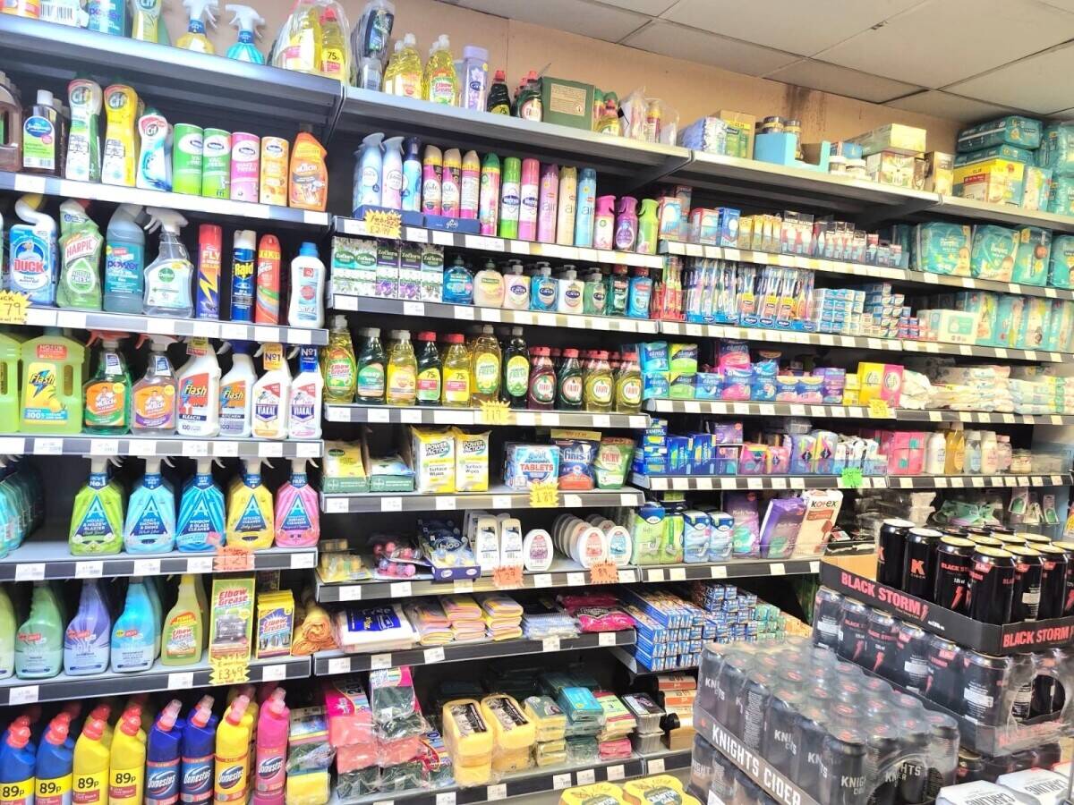 Profitable off licence with accommodation in Birmingham for sale Photo 13