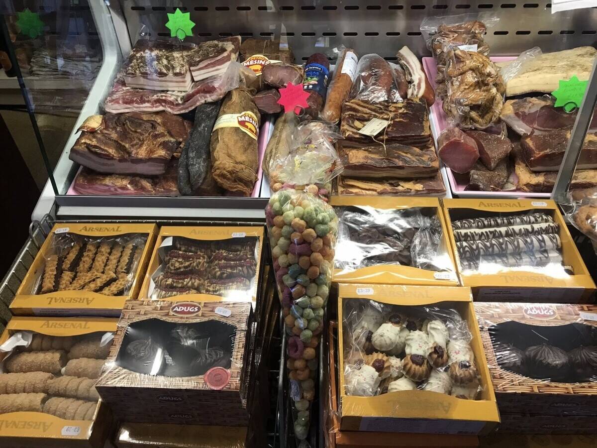 Meat & Fish delicatessen, convenience store and off licence for sale in Wisbech, Cambridgeshire