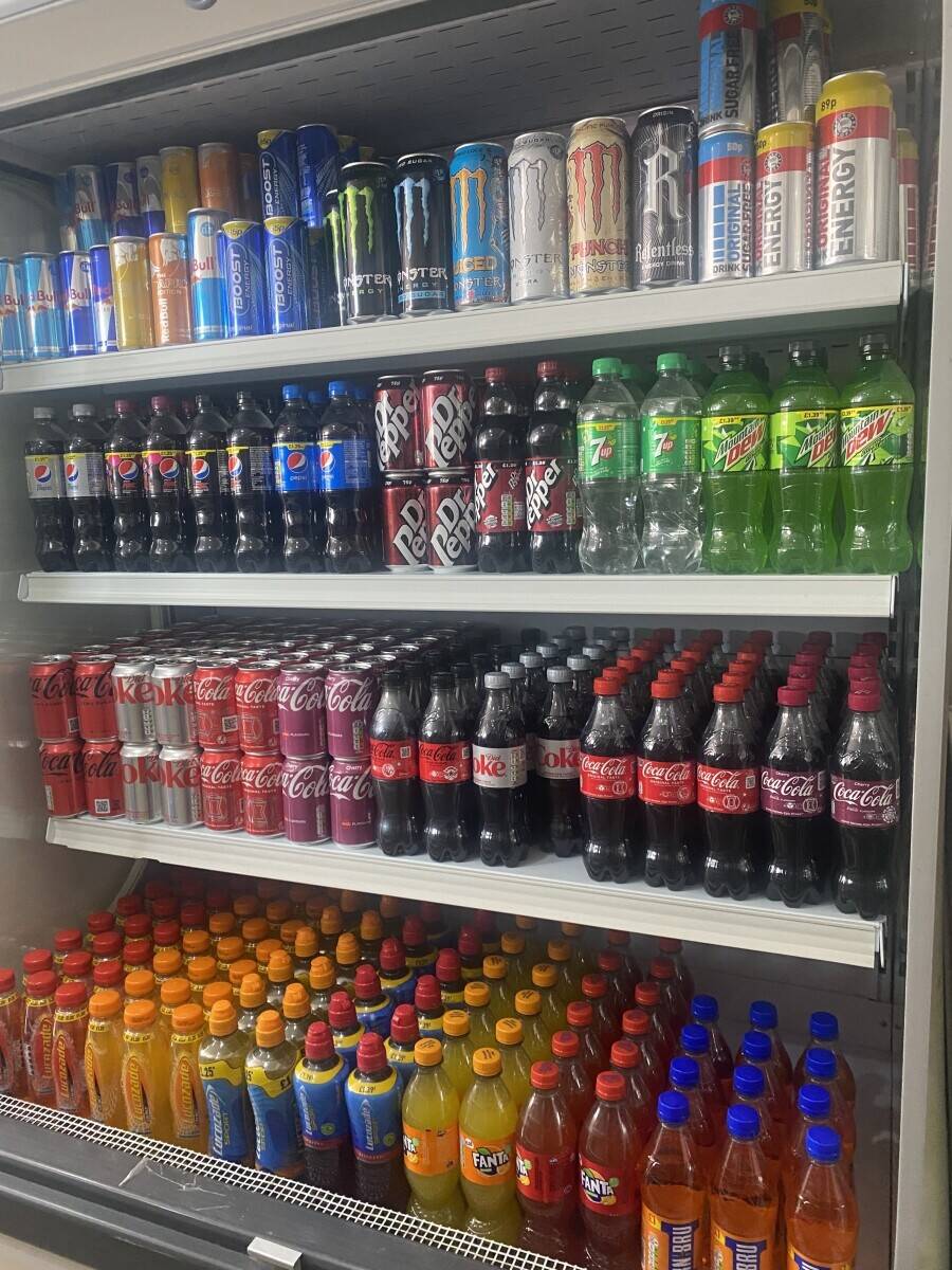 Convenience store Photo 13
