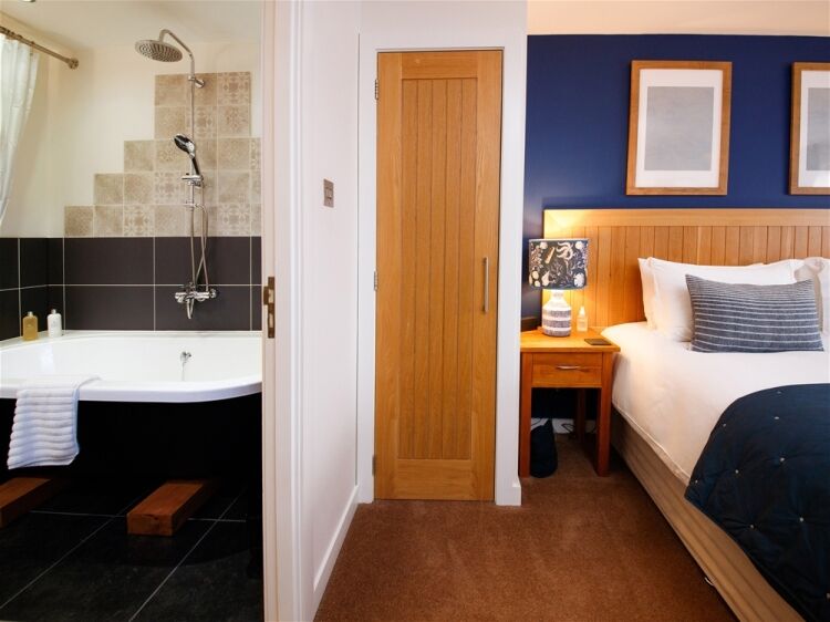 Broad Bay House Photo 13