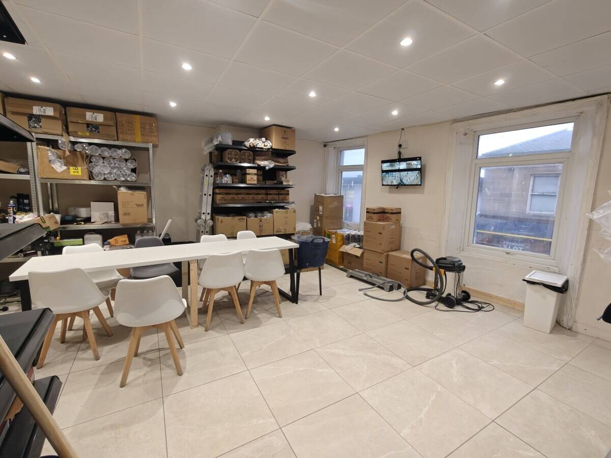 Profitable Ice Cream & Dessert Parlour Freehold Business & Property for Sale in North Shields Photo 13