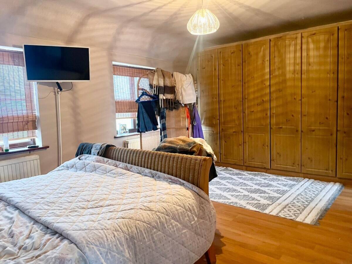 NORFOLK - 4 BEDROOM FOOD-LED PUB WITH LARGE BEER GARDEN AND CAR PARK Photo 13