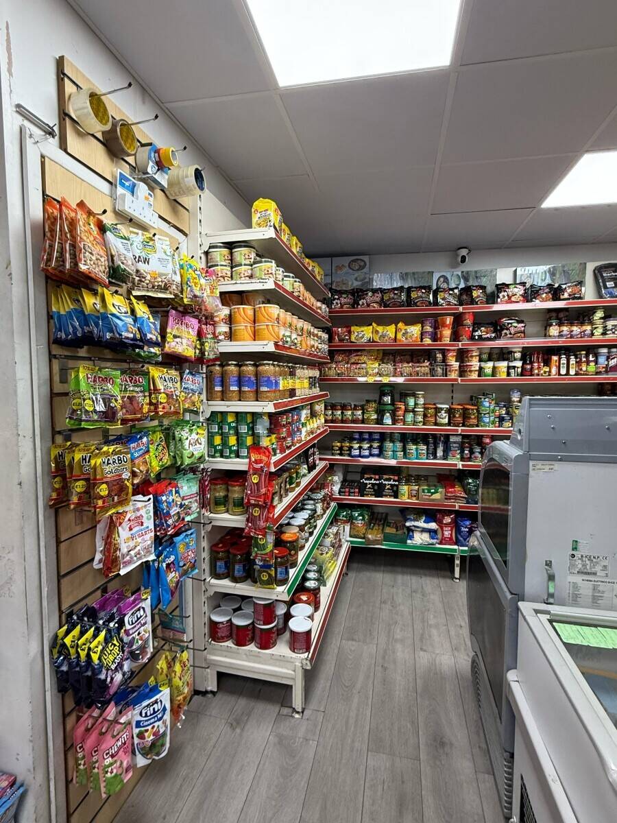 Grocery store & Off-licence for sale and 6 bed flats above