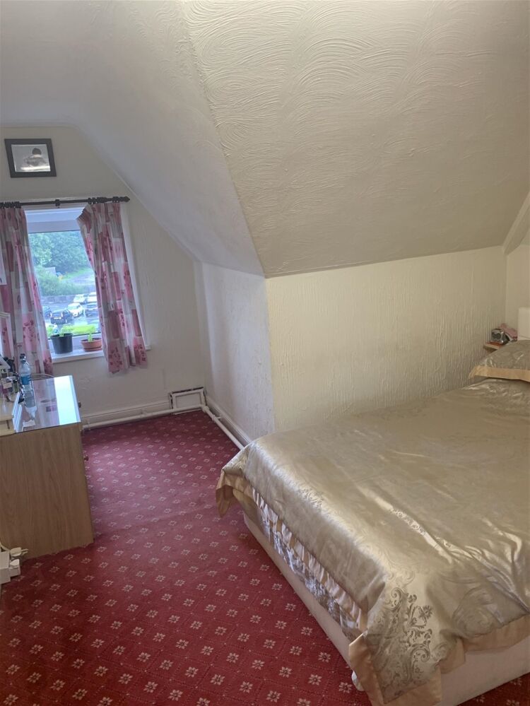 TOWN CENTRE POST OFFICE & STATIONERS WITH FAMILY APARTMENT ON DALBEATTIE HIGH STREET