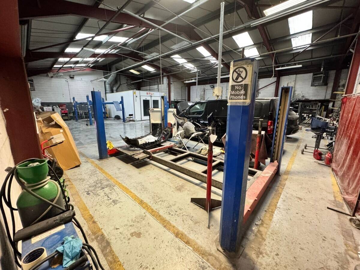 Bodyshop for sale in Walsall