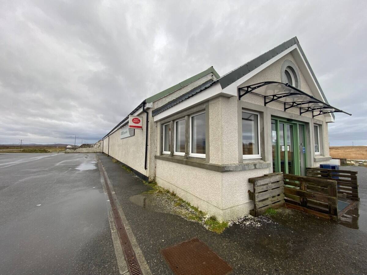 Two Well Performing Freehold Licensed Convenience Stores located in the Outer Hebrides (ref 1783) Photo 13