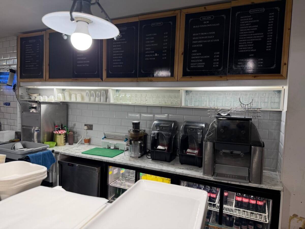 Highly Profitable, cafe and pastry for sale in the heart of Tooting SW LONDON Photo 13