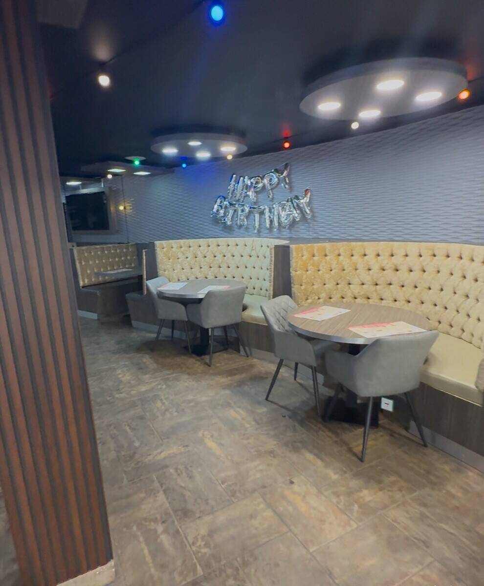 Takeaway & Dessert Shop for Sale &ndash; Turnkey Opportunity Fully operational and Well-presented Photo 13